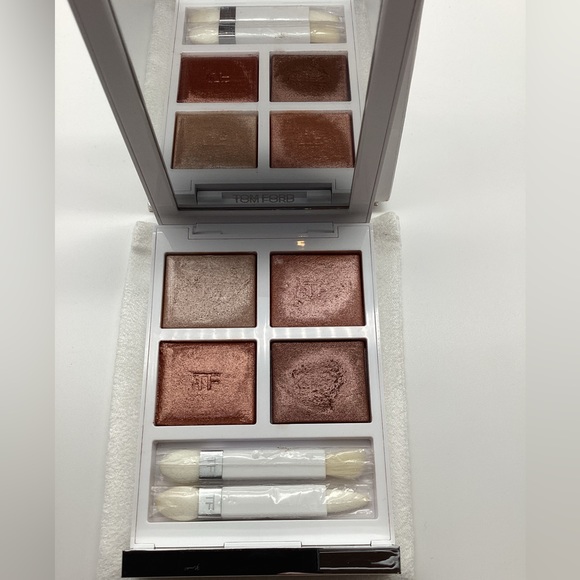 Tom Ford Soleil Neige Eye Color Quad in 01 Après Ski - Swatched Limited Edition - Picture 11 of 16